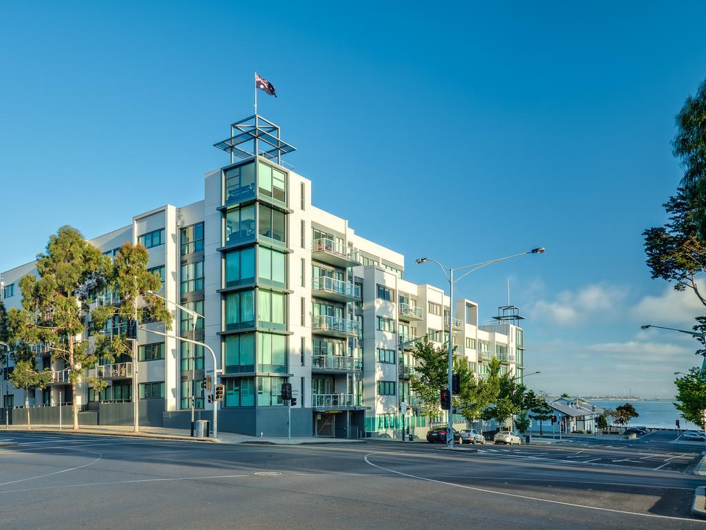 Waterfront Apartment จีลอง ภายนอก รูปภาพ